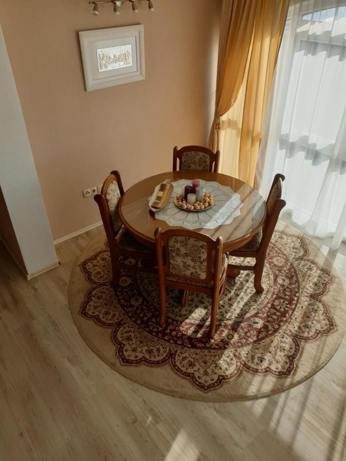 Apartmani Mlikotic Dugi Rat Exterior photo